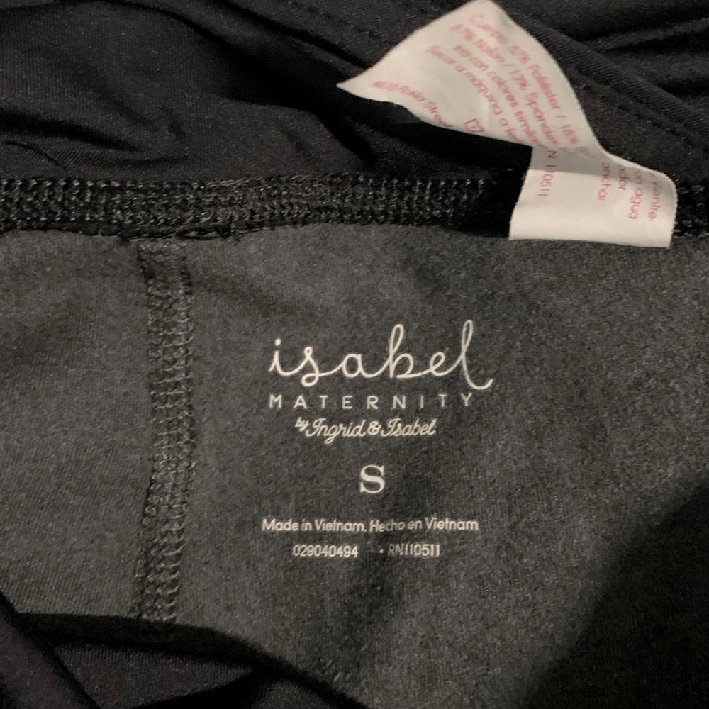 Dark grey maternity leggings.